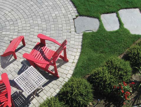 Residential landscaper in Seattle area improves lakefront property in Kirkland 